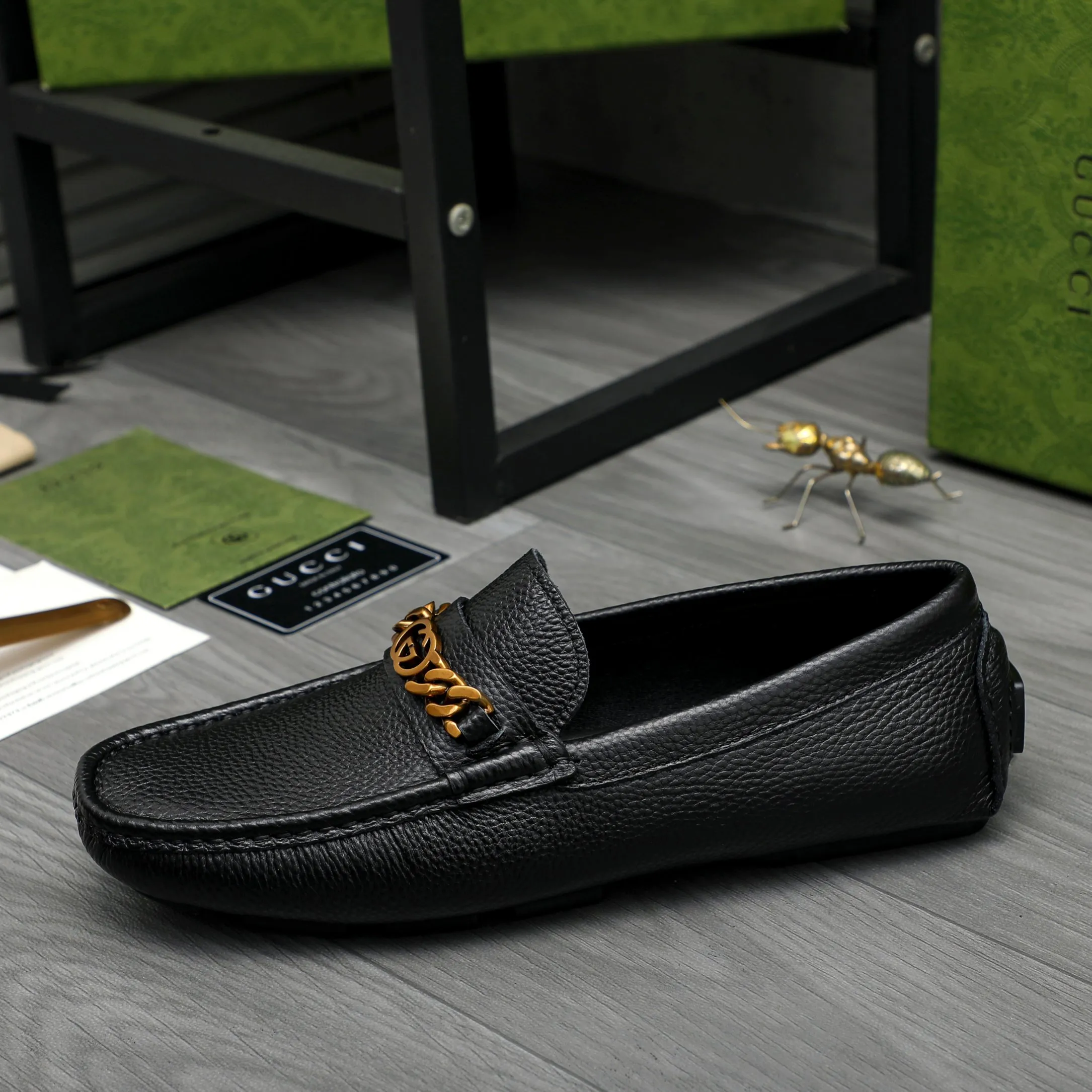 Men's shoes 💰p420 Product trademark: GUCCI (Gucci) casual slip-on men's shoes Regular size: 38-44 Product materials: Selected pebbled cowhide upper, sheepskin lining, rubber outsole